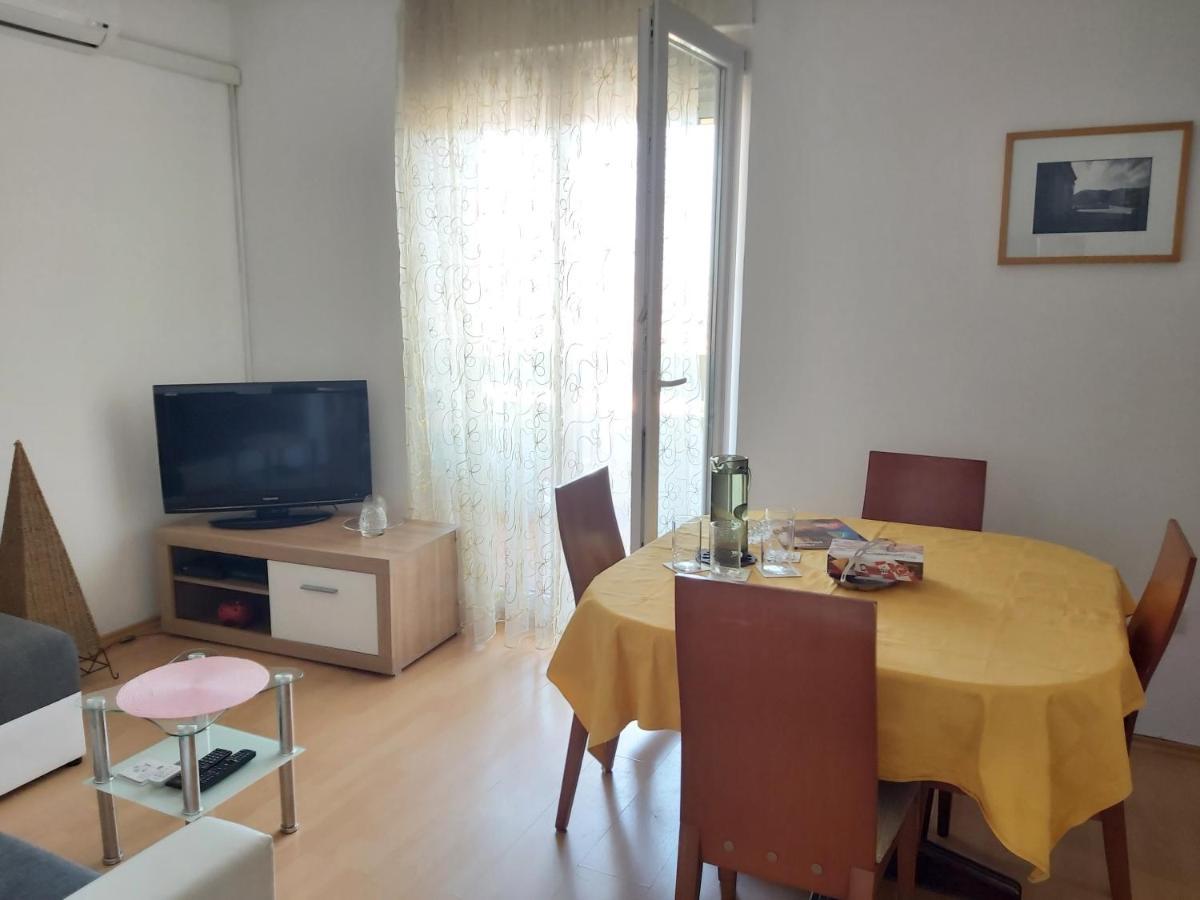 Apartament Mirela